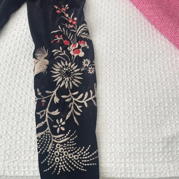 NWT Johnny Was Velvet Black Leggings with Red and Cream Embroidery - Picture 3 of 6